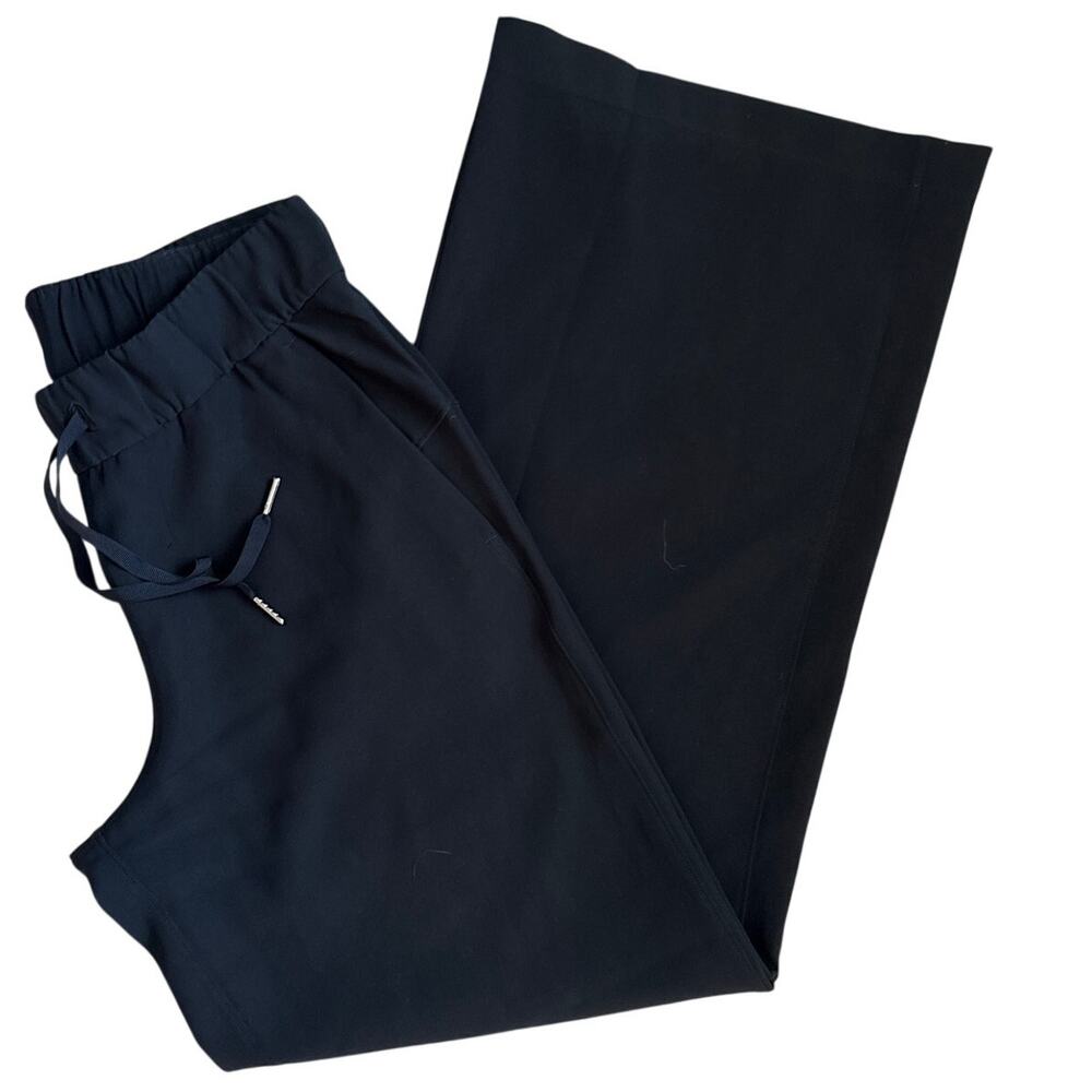 Lululemon On The Fly Wide Leg Pant Woven in Black Size 6 - Picture 9 of 10